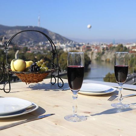 Hotel Tradicia Тбилиси Экстерьер фото