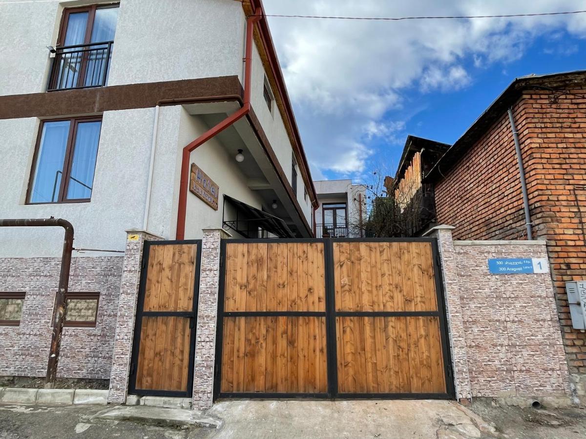 Hotel Tradicia Тбилиси Экстерьер фото
