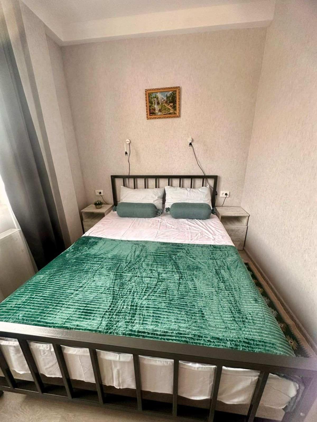 Hotel Tradicia Тбилиси Экстерьер фото