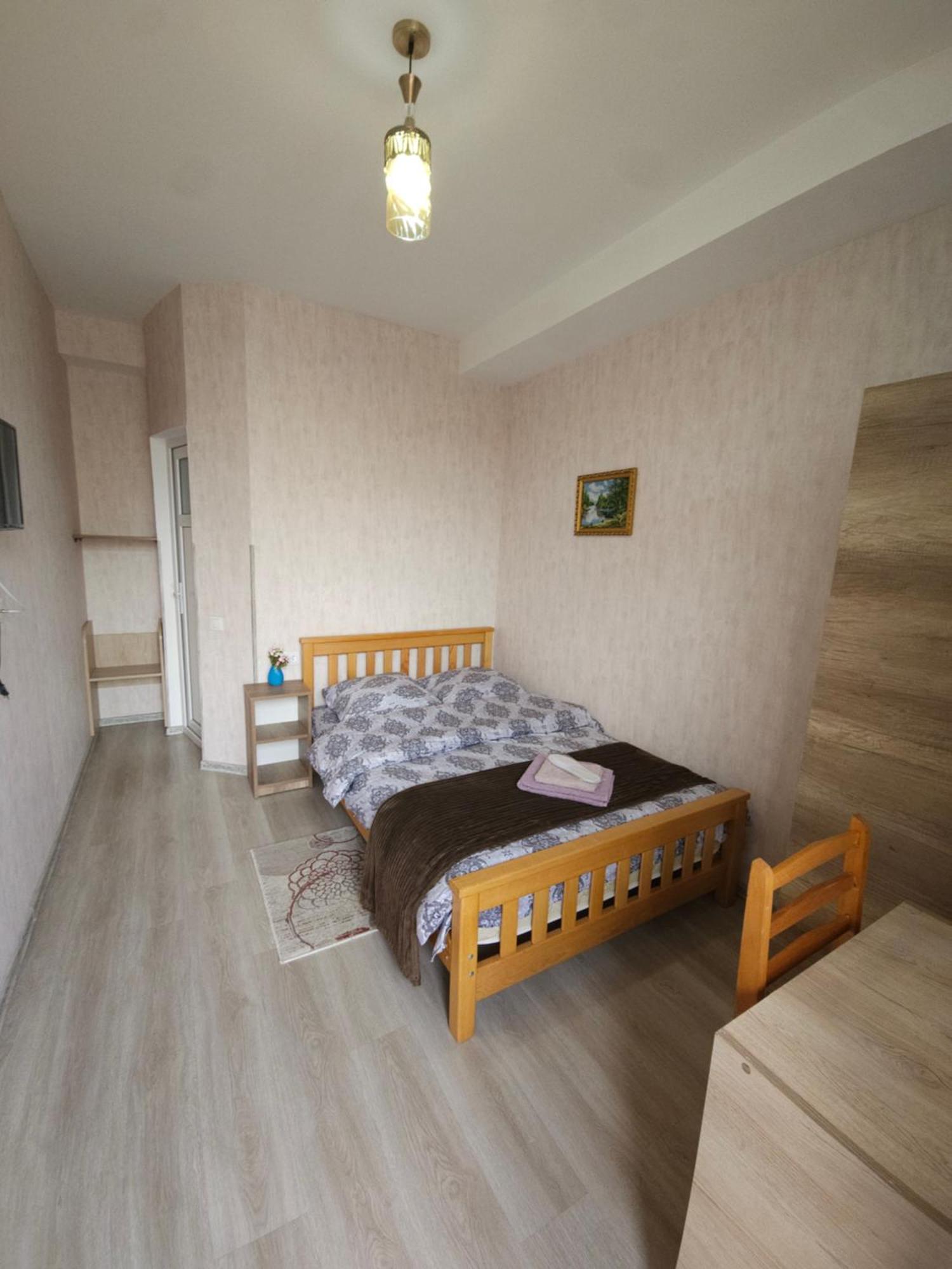 Hotel Tradicia Тбилиси Экстерьер фото