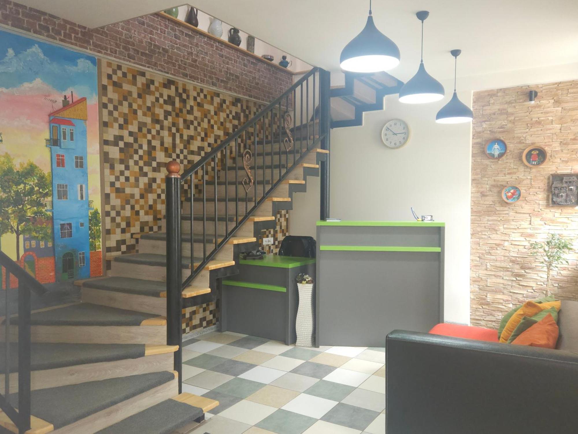 Hotel Tradicia Тбилиси Экстерьер фото